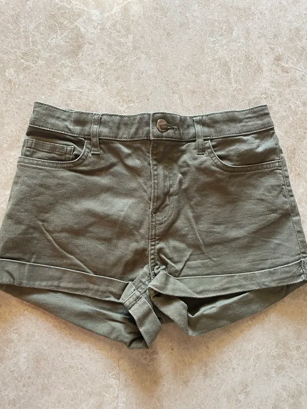 Pantallona xhins te shkurtra H&M masa-36