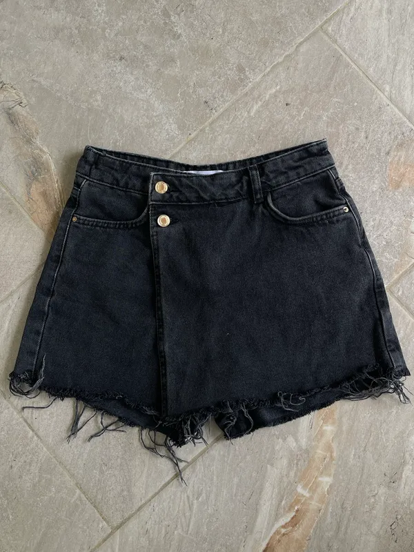 Xhinse te shkurtra Zara