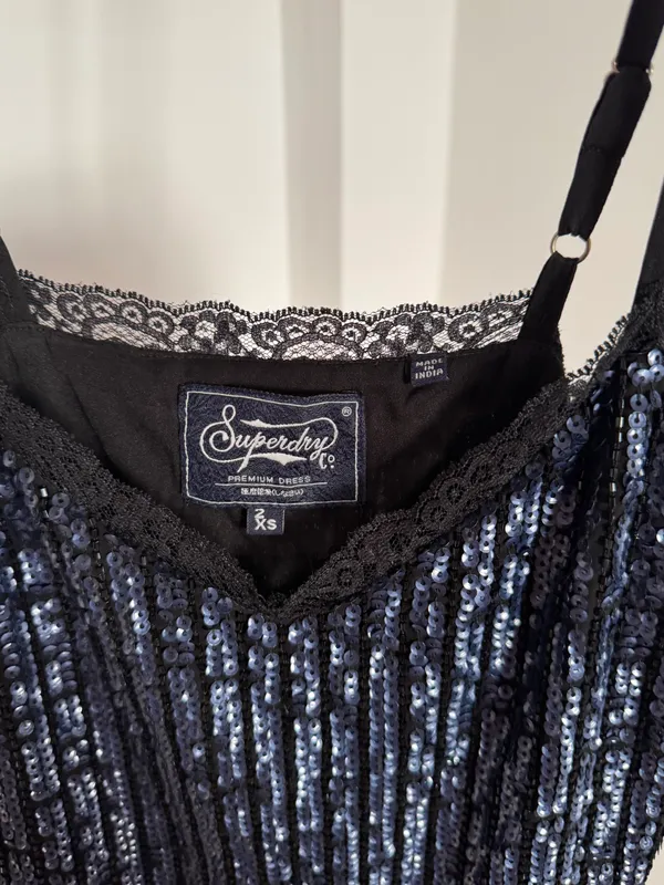 Fustan Superdry origjinal me nure (paeta) dhe dantellë – Madhësia XS S - Imazhi 2