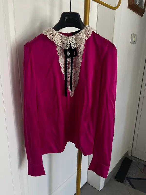 Bluzë The Kooples fuchsia me dantellë – M – Gjendje shumë e mirë