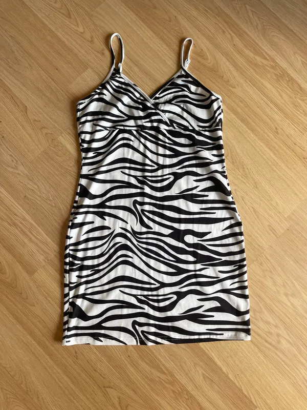 Fustan bodycon me print zebra