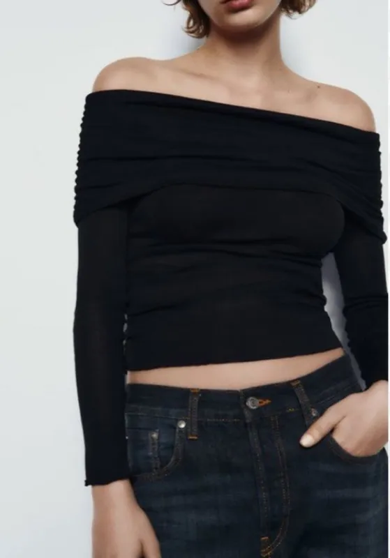 Semi-sheer cotton top with gathering  - Imazhi 3