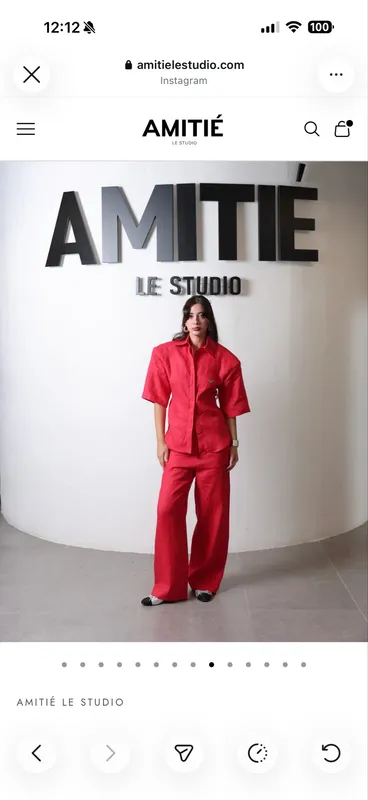 Kostum Amitie