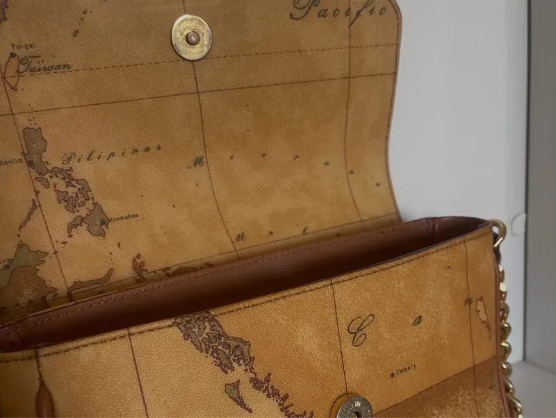 Çantë Crossbody Alviero Martini 1ª Classe – Printi Geo Classic - Imazhi 6