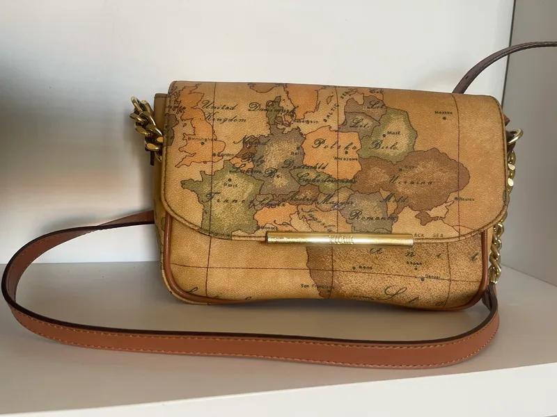 Çantë Crossbody Alviero Martini 1ª Classe – Printi Geo Classic