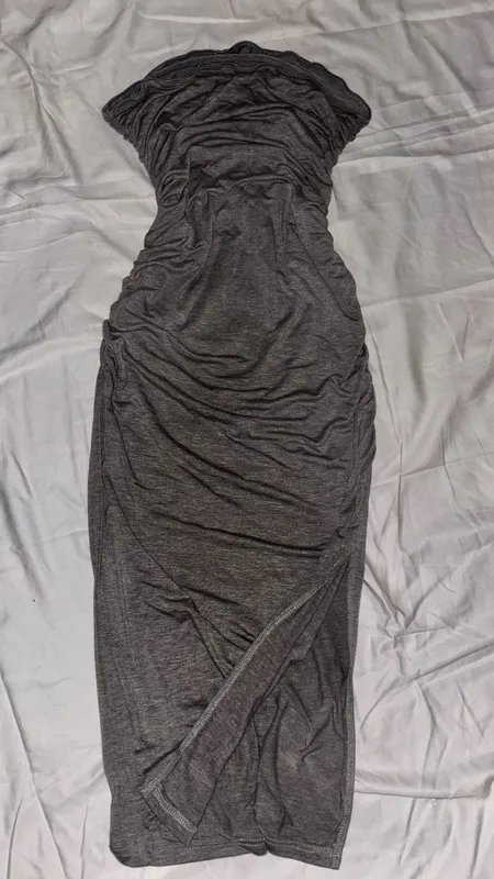 Fustan bust Shein (Masa S) – Gri me mbledhje