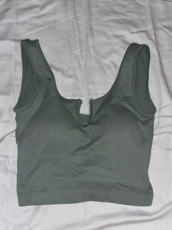 Kanoçë / Bralette me thurrje me vija (ribbed) dhe padded(me mbushje - Imazhi 2