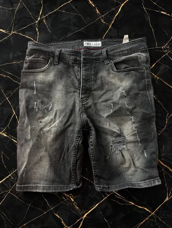 Xhinse te shkurtra Zara