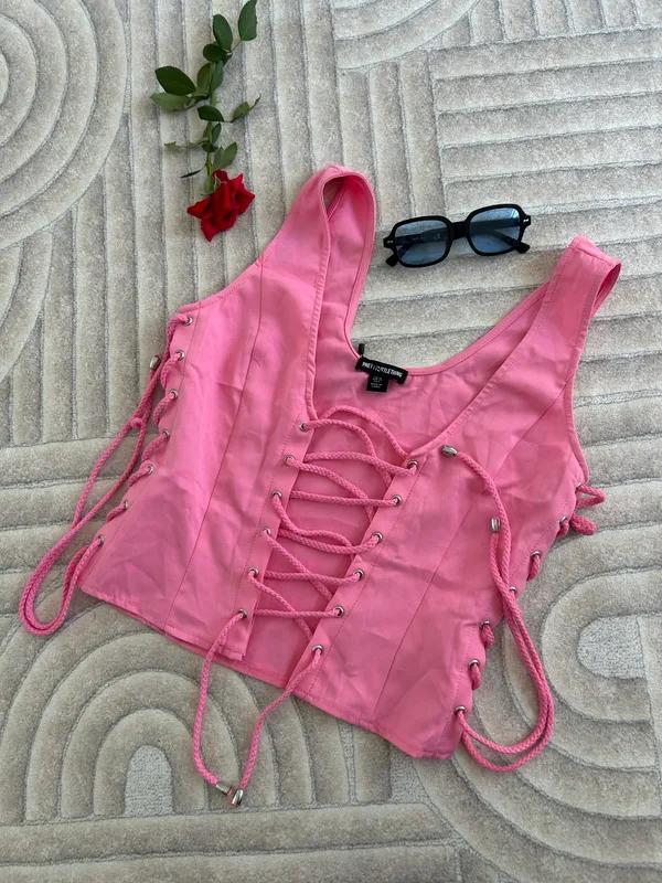 Kanatjere roze