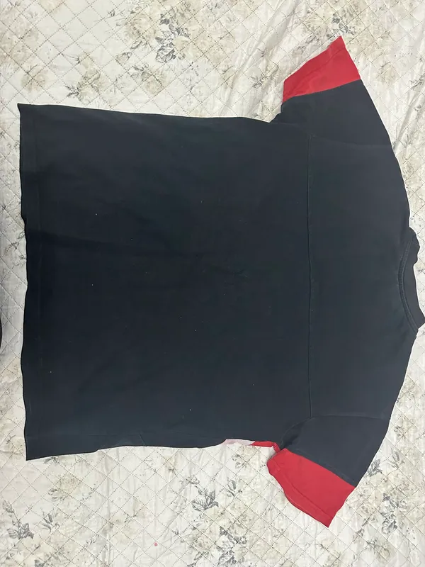 Love Moschino bluzë e zezë me logo - Imazhi 2